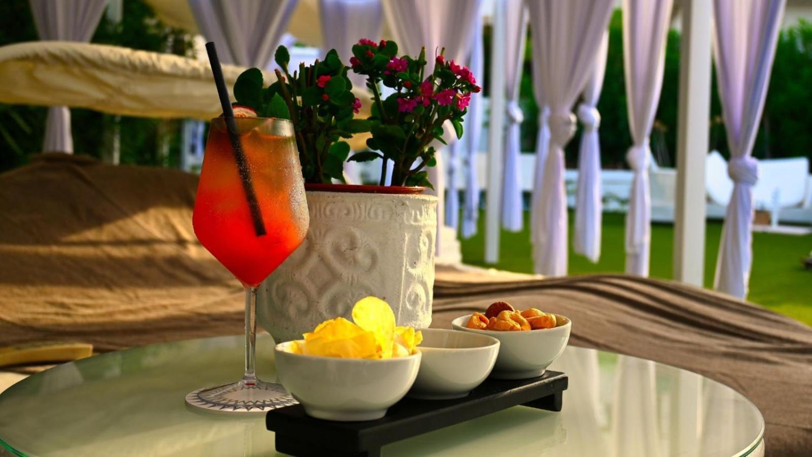 Bianco Riccio Suite Hotel Savelletri Exterior photo