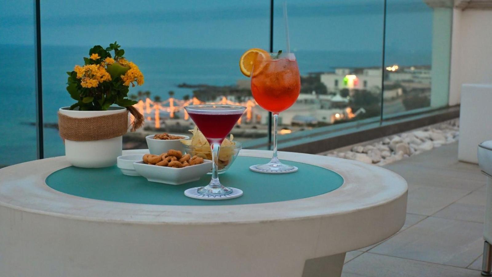 Bianco Riccio Suite Hotel Savelletri Exterior photo