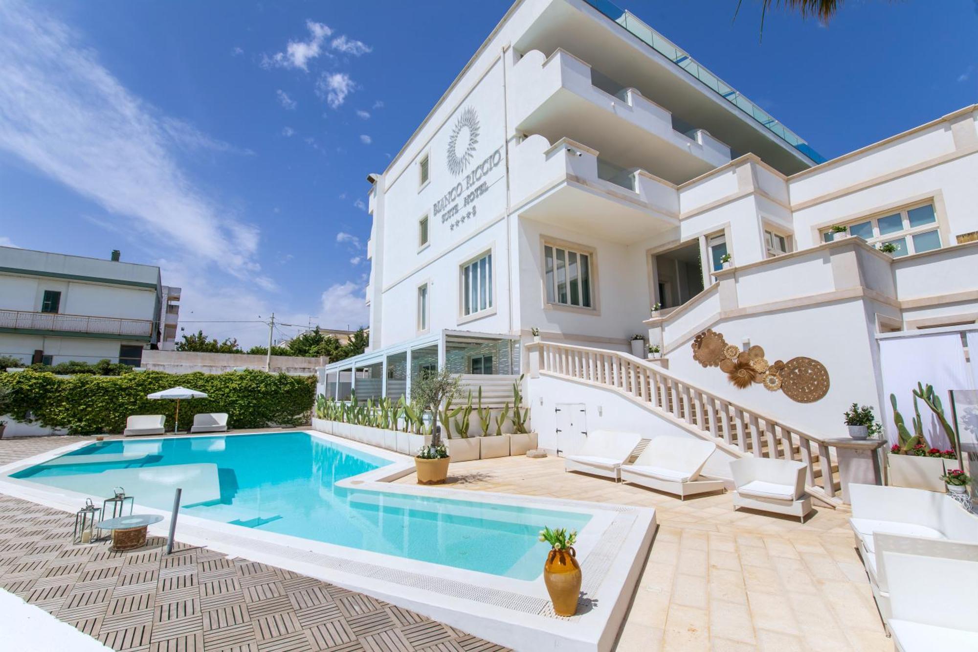 Bianco Riccio Suite Hotel Savelletri Exterior photo