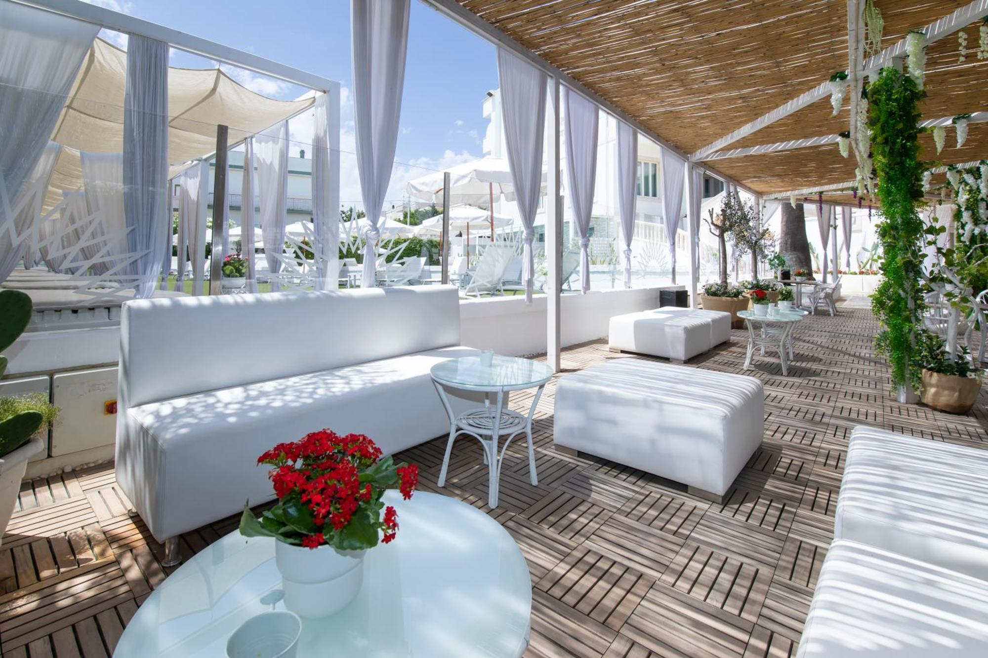 Bianco Riccio Suite Hotel Savelletri Exterior photo